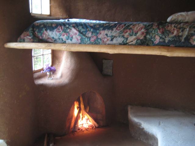 Rumford Fireplaces at the Cob Cottage Company - Firespeaking